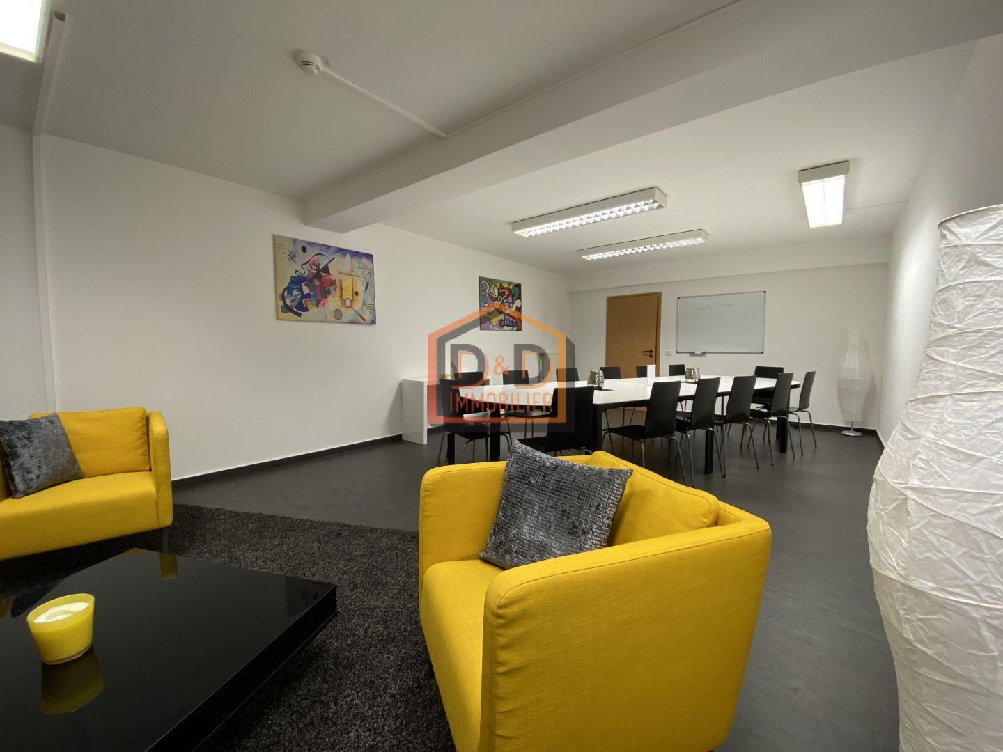Bureau à Luxembourg-Gare, 14 m², 750 €/mois