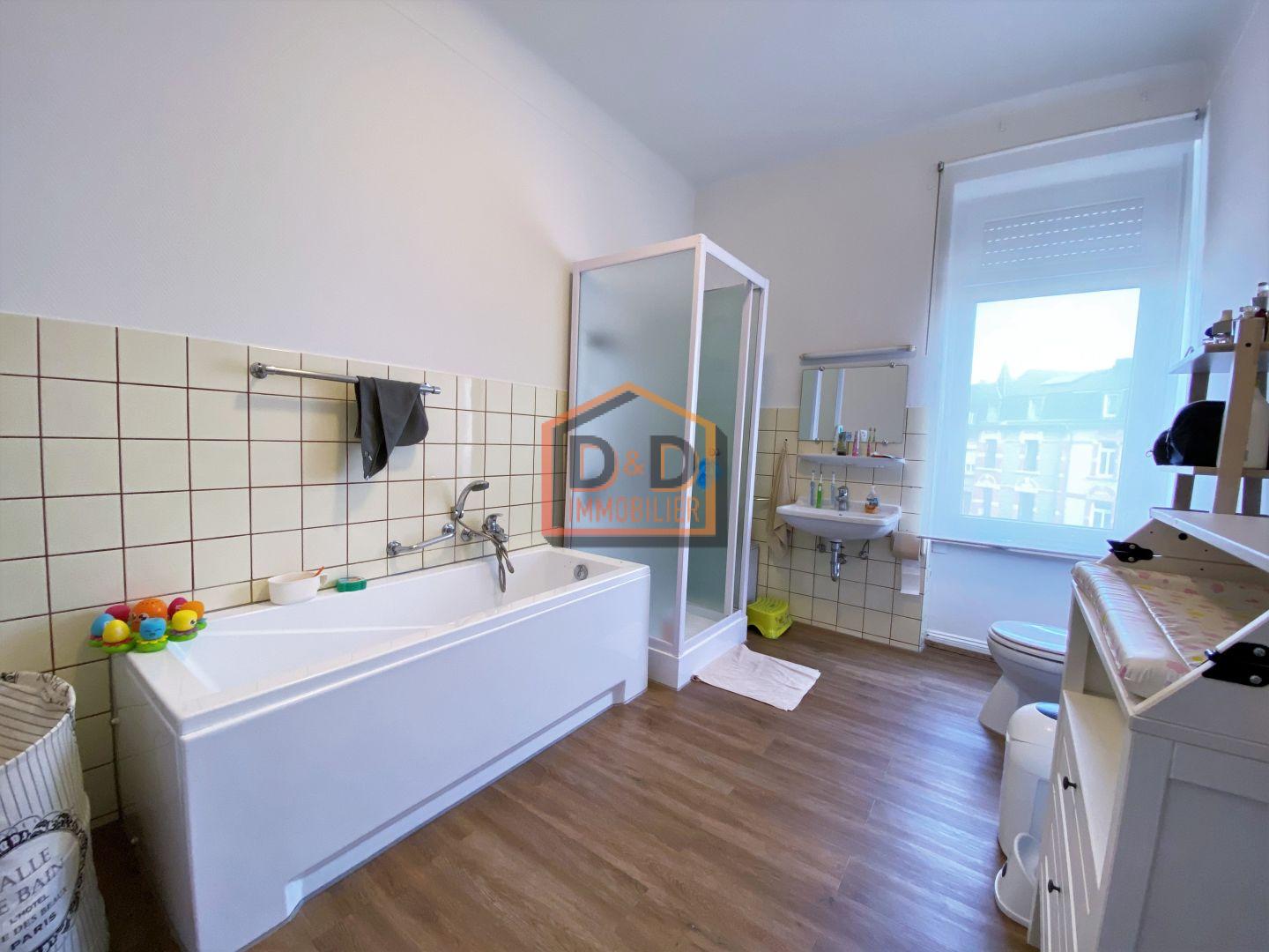 Maison à Luxembourg-Bonnevoie, 140 m², 4 chambres, 1 salle de bain, 2 650 €/mois