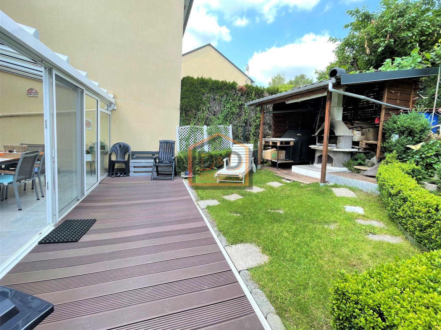 Maison à Wecker, 200 m², 4 chambres, 2 salles de bain, 2 garages, 1 385 200 €