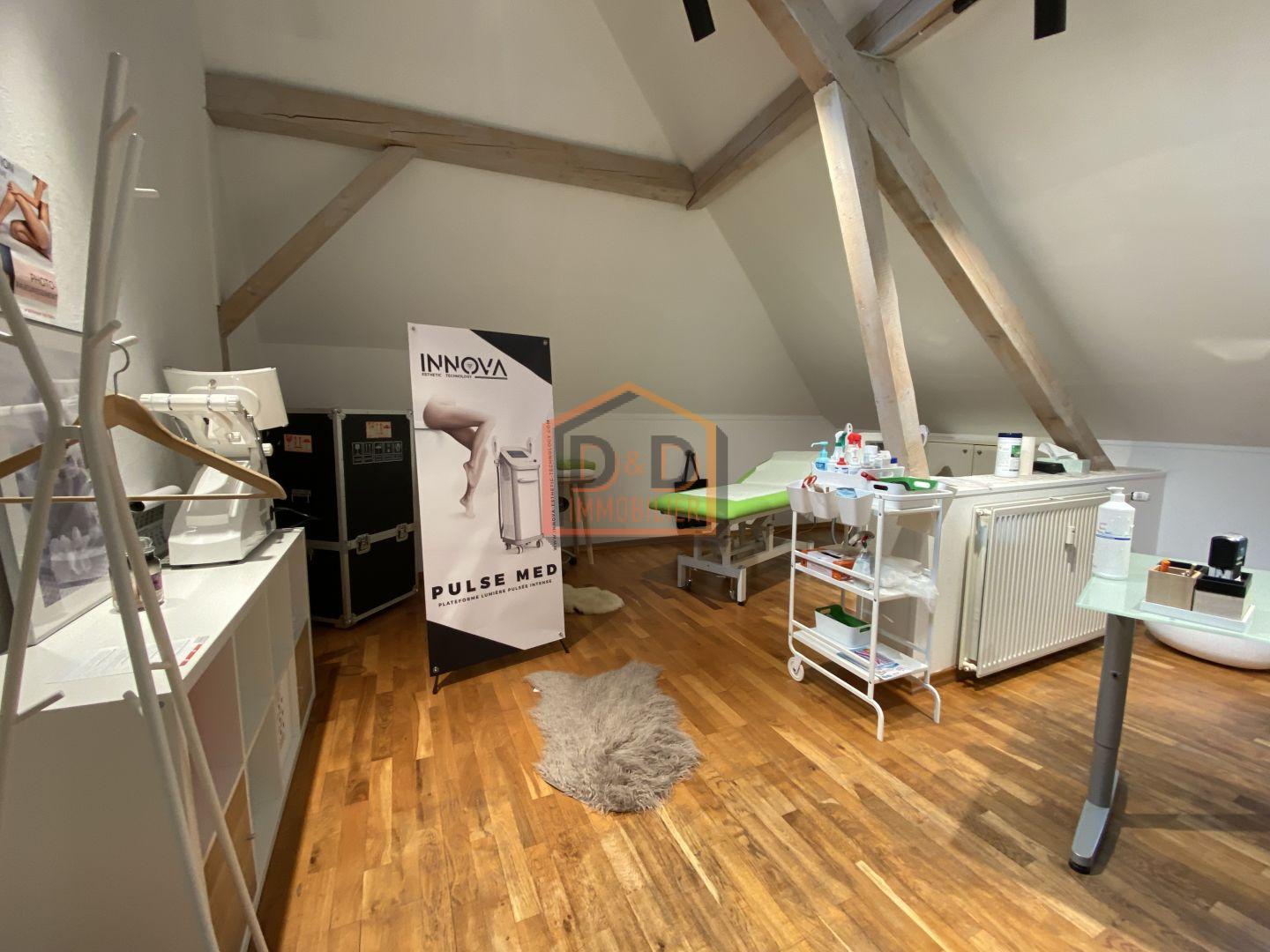 Bureau à Altwies, 29 m², 780 €/mois