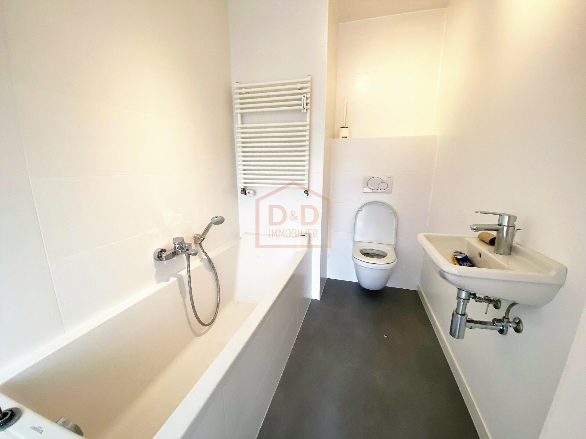 Appartement à Bridel, 85 m², 2 chambres, 1 salle de bain, 1 garage, 2 000 €/mois