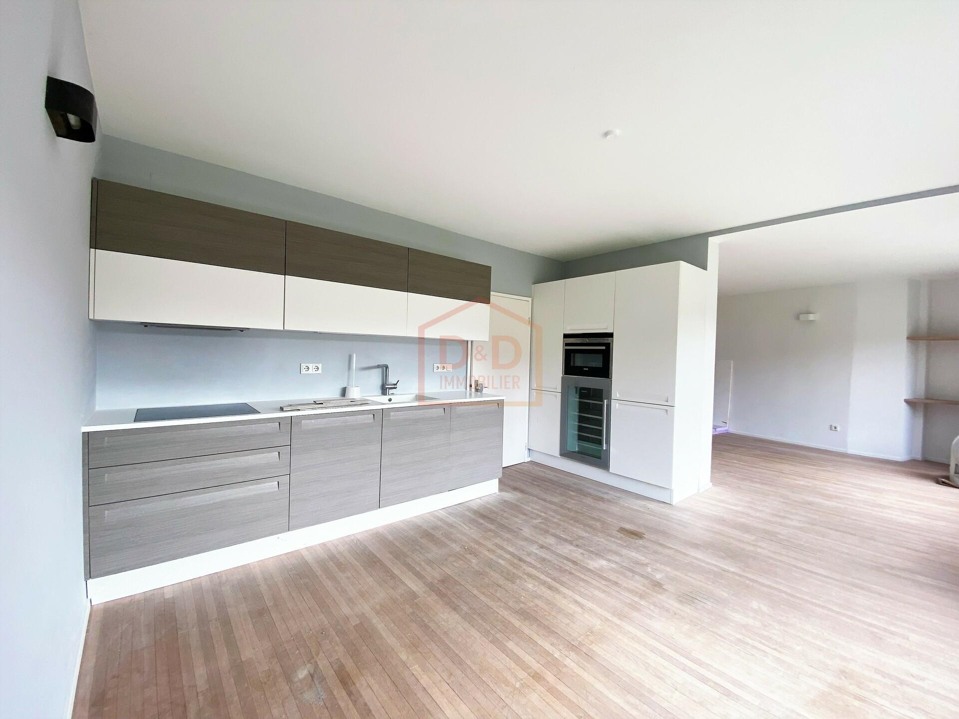 Appartement à Bridel, 85 m², 2 chambres, 1 salle de bain, 1 garage, 2 000 €/mois